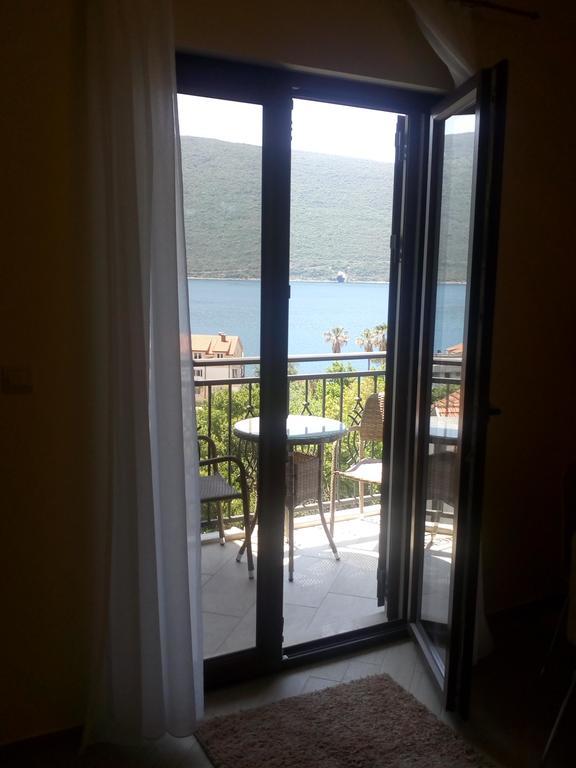 Jedro Apartmani Herceg Novi Eksteriør bilde